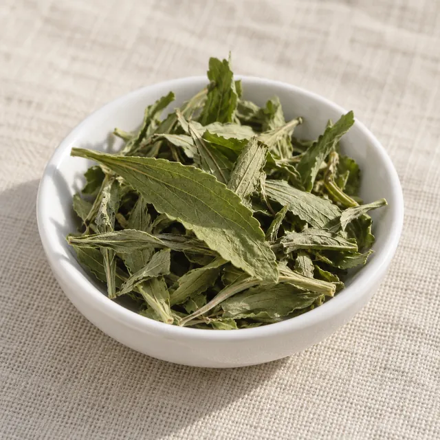 Chén cỏ ngọt khô - thành phần trong Trà Ổi Heratea